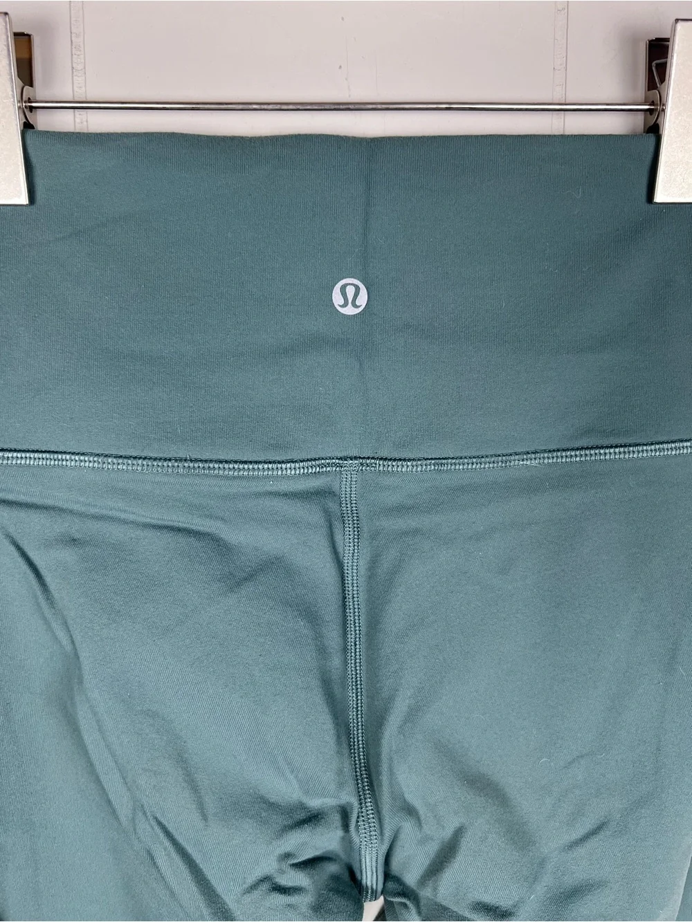 Lululemon Wunder Under High Rise Tight 28” Inseam Size 4 Junioer Color Green